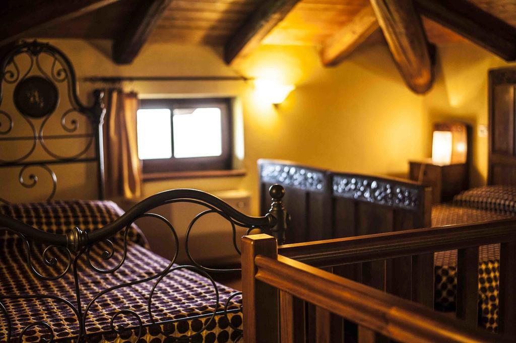 Azienda Agrituristica Alcastle Montabone ภายนอก รูปภาพ