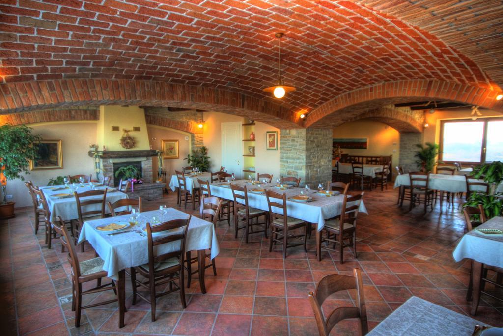 Azienda Agrituristica Alcastle Montabone ภายนอก รูปภาพ